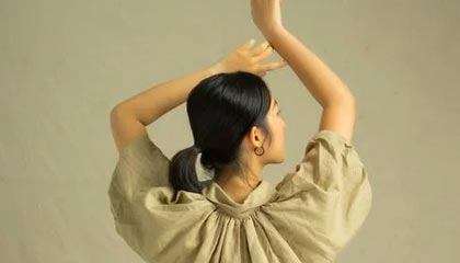 中证韩交所中韩新能源车指数下跌0.65%