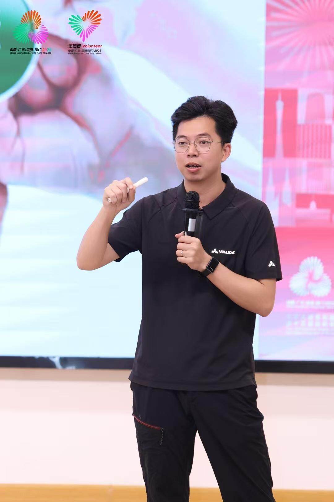 视频 | 十五运会志愿者怎么上团队课？培训讲师：让“小海豚”在互动中“破冰”