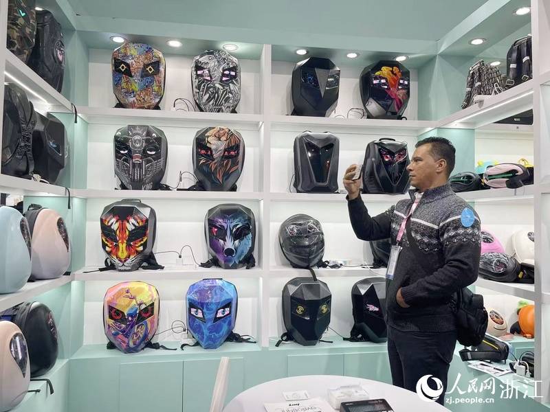 18万客商义乌“淘新”