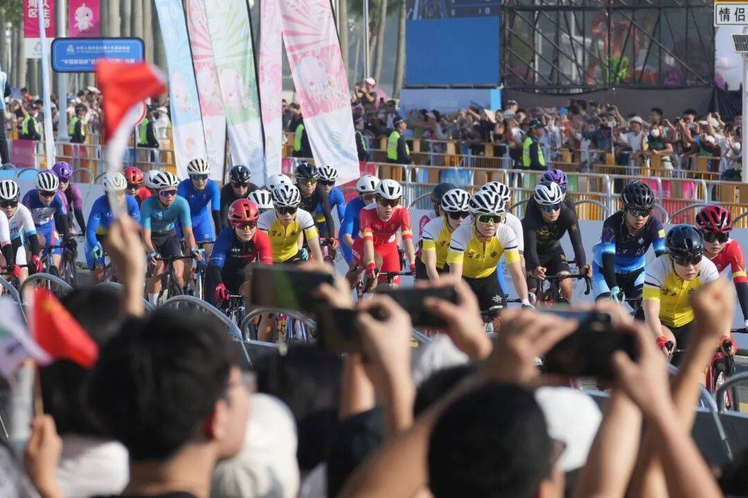 香港队李思颖成功卫冕！