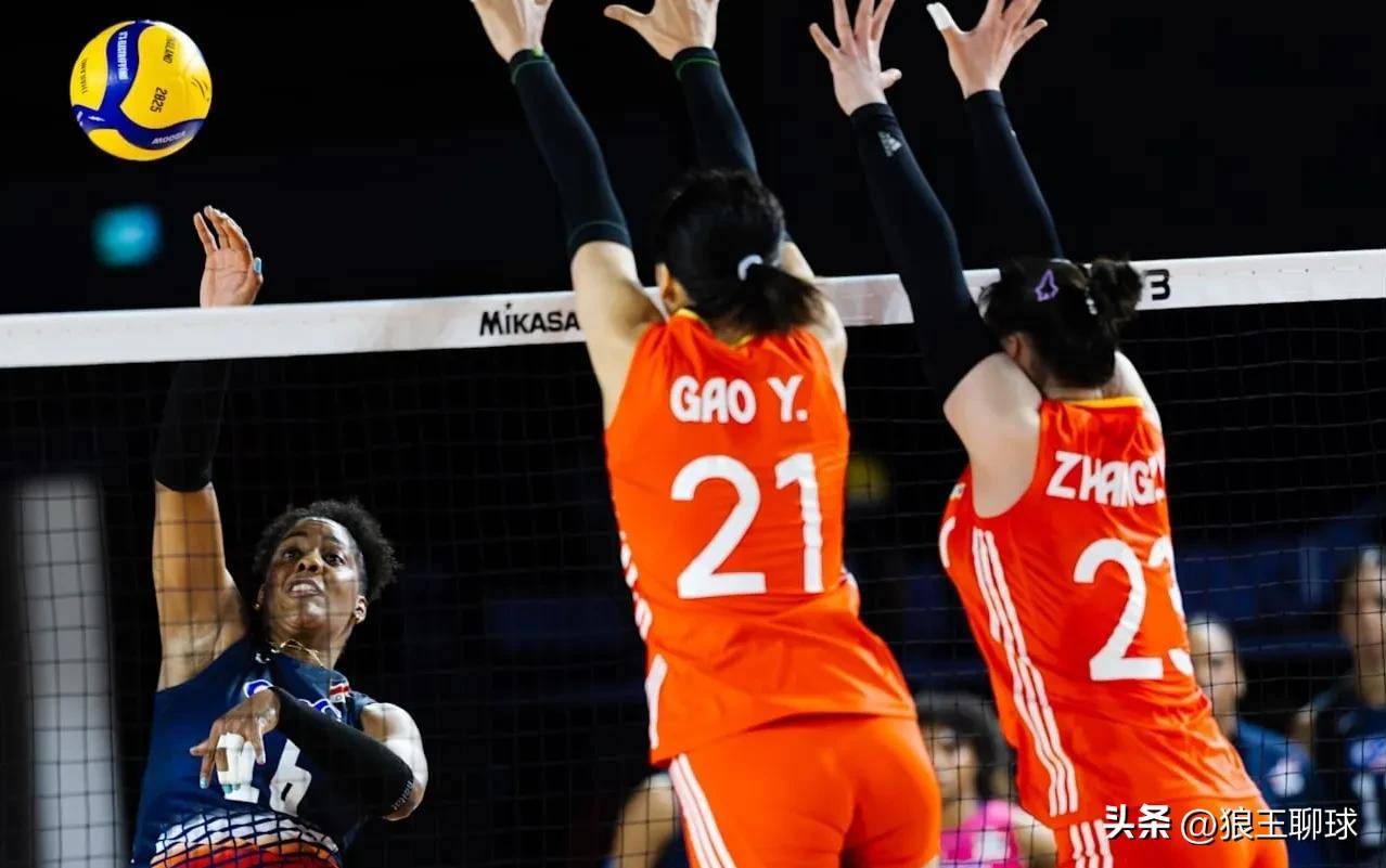 惠若琪解说80岁老妈能听懂帮李颖纠错李颖为何存争议？