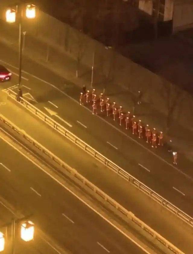 “暴走团”凌晨四点扰民,到底该谁管|正观快评